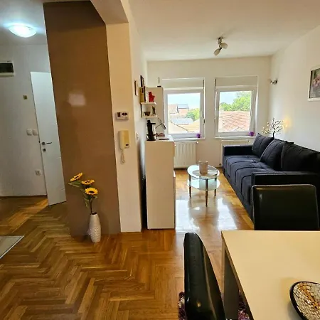 Sova Apartment *